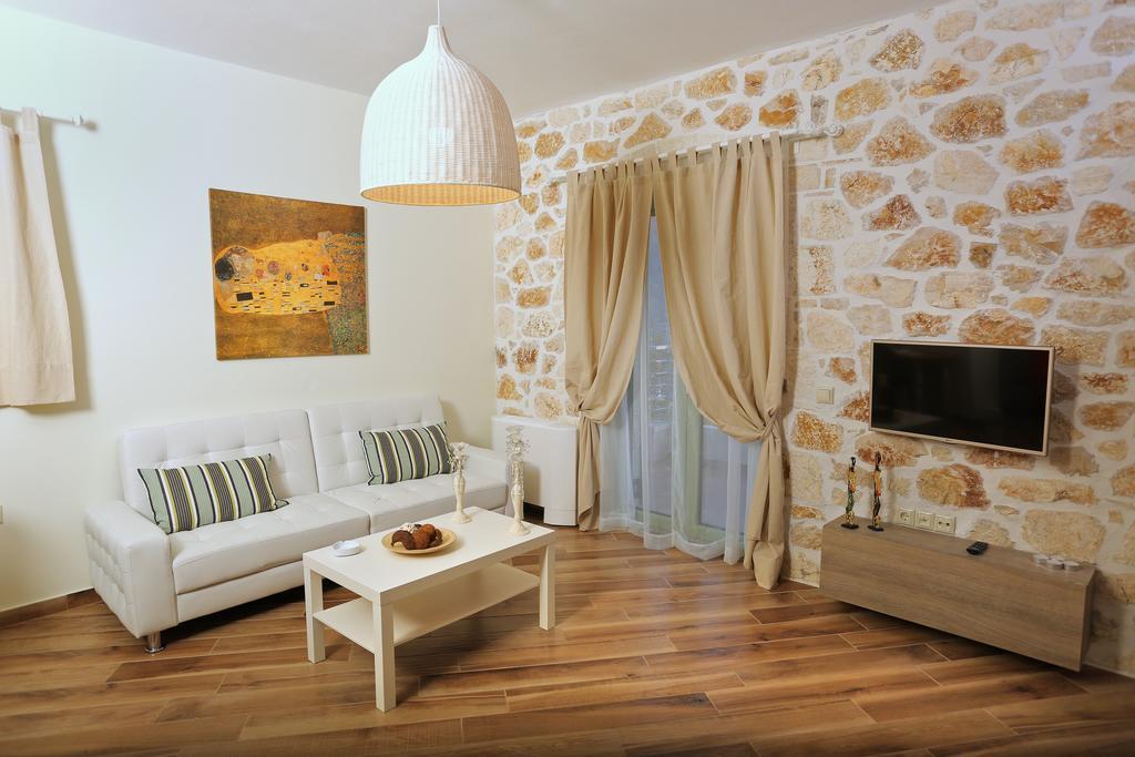 Petra & Thalassa Plataria Phòng bức ảnh